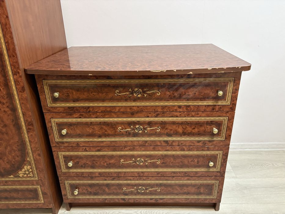 Продам комод «Шатура» в классическом стиле