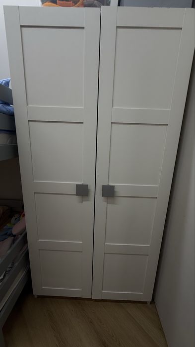 Срочно продам Шкаф Икеа для одежды