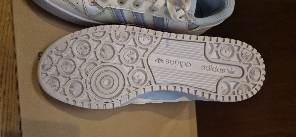 Маратонки Adidas -41.5н.