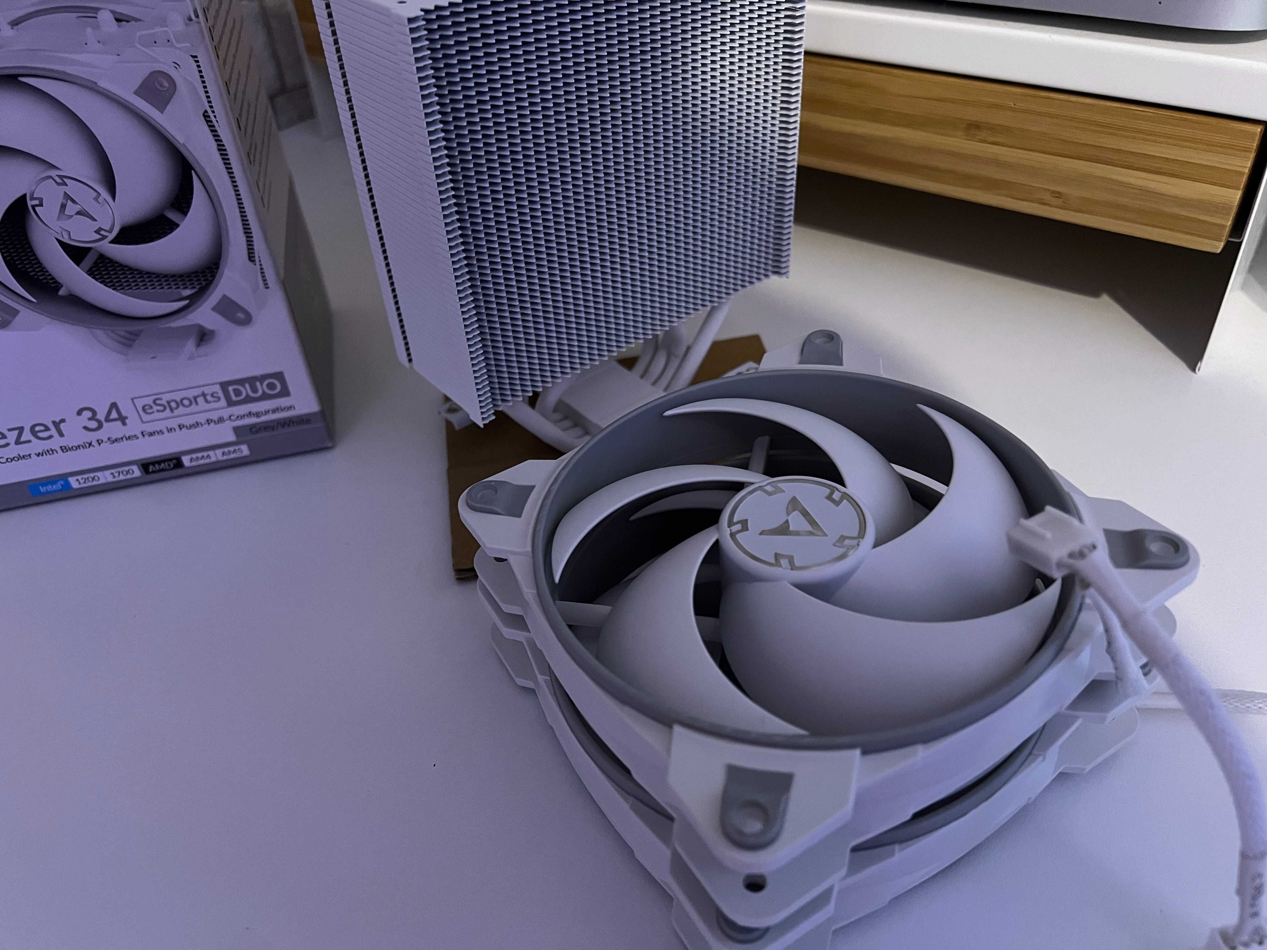 Cooler CPU Procesor Arctic Cooling eSports 34 Duo White