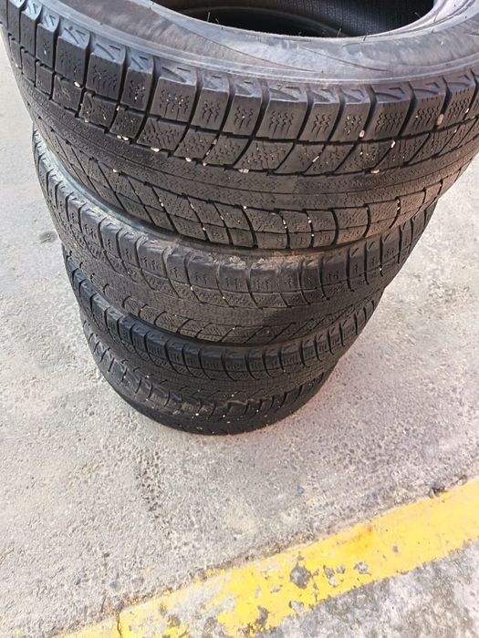 Продам шины на машину