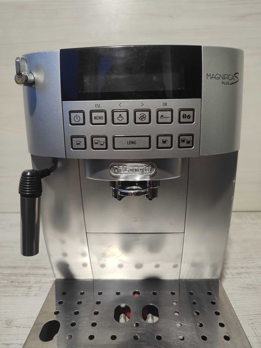 Кафеавтомат - робот Delonghi MAGNIFICA S plus