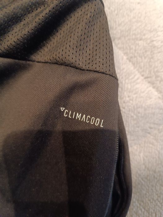 Мъжки анцуг Адидас.