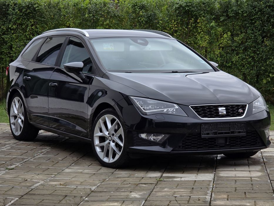 Seat Leon FR / SeatSound / Piele / Led / Side&ACC Assist/