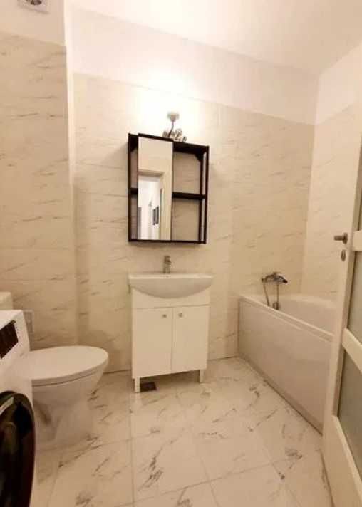 Дава се под наем Двустаен апартамент в Пловдив, Коматево - 64 кв.м за 285.6 € - Снимка #2