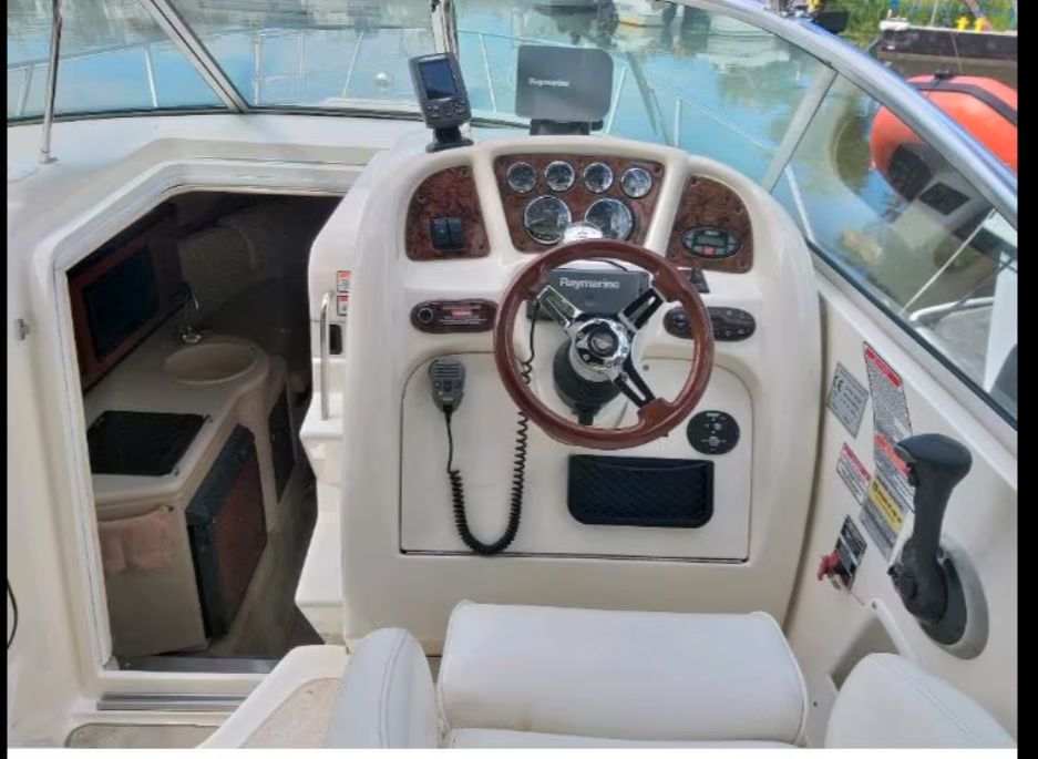 Barcă cu motor de vânzare