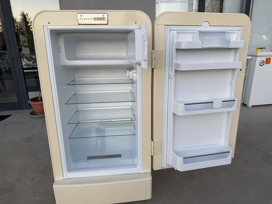 Бежов Ретро Хладилник с камера Bosch