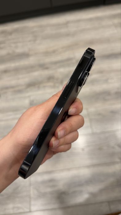 Продаю iPhone 14 pro