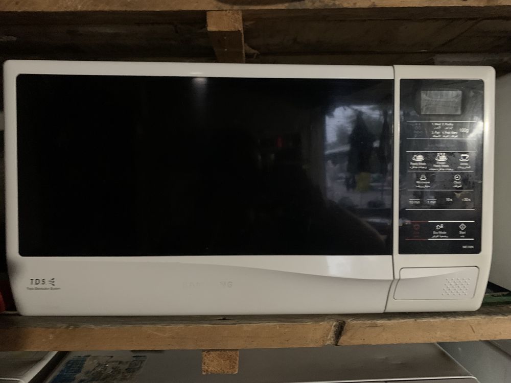 Продам микроволновку Samsung