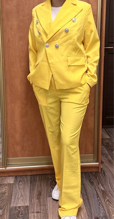 Продам Летний костьюм