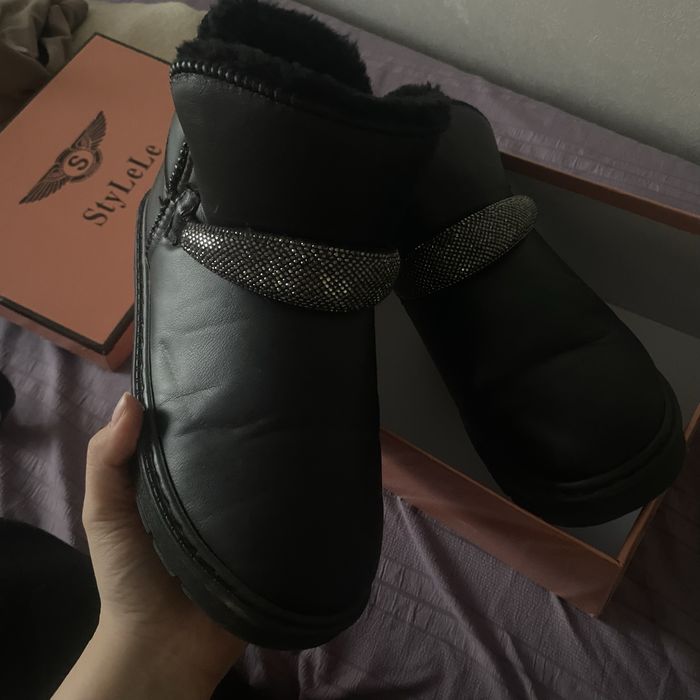 Женская одежда.