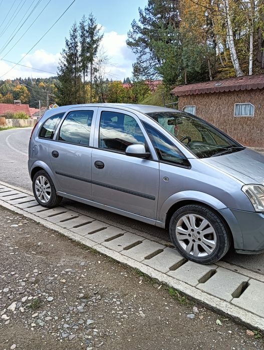 Vând Opel Meriva