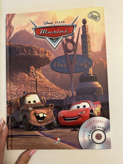 Set cărți de povești cartonate colorate