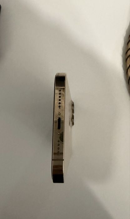 Продавам iPhone 13 pro max 256 gb