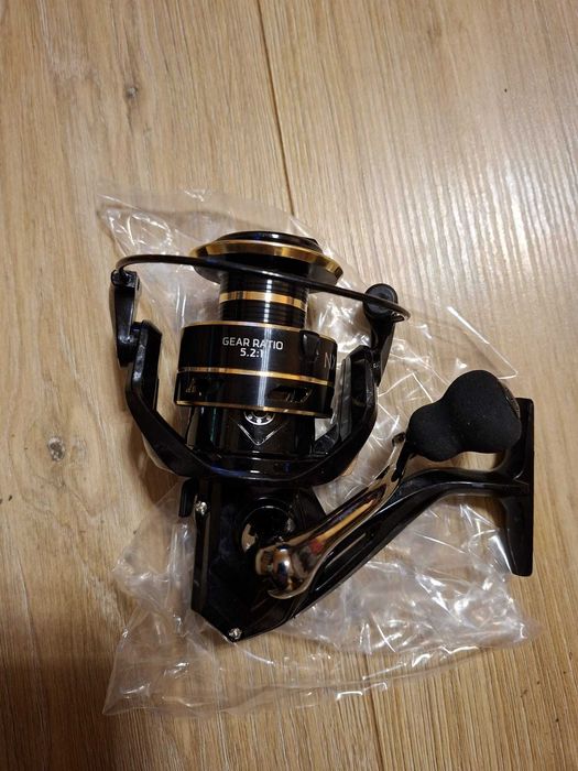 Mulineta pescuit Rooblinos NX 6000