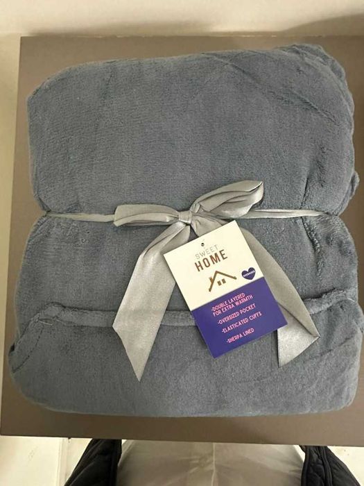 Дебело зимно одеяло с ръкави и качулка TOP QUALITY HOME SWEET