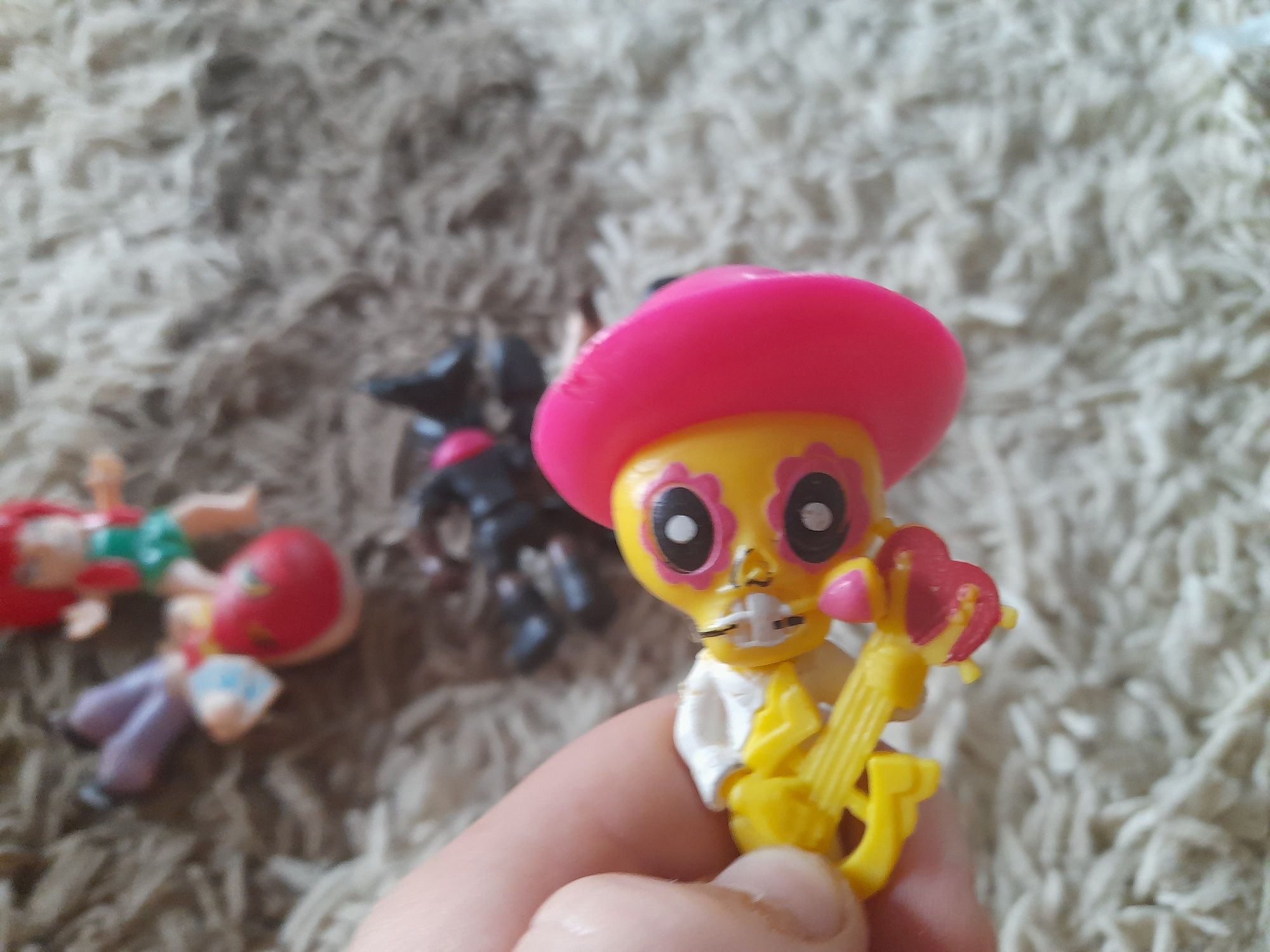 Vand figurine din jocul Brawl stars 8 ron buc