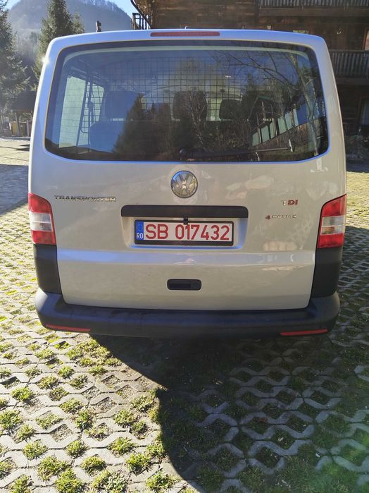 VW T5  Facelift  lung 4X4 9 locuri 2015
