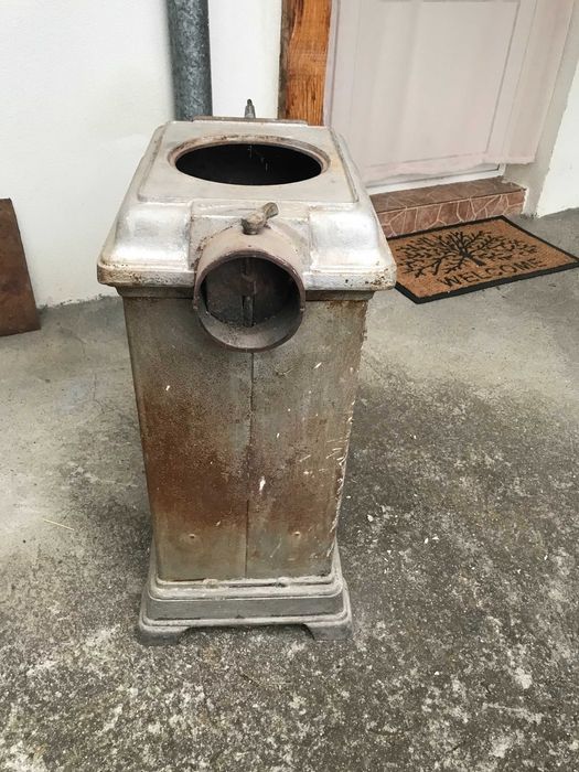 Винтидж печка на дърва и въглища Вулкань
