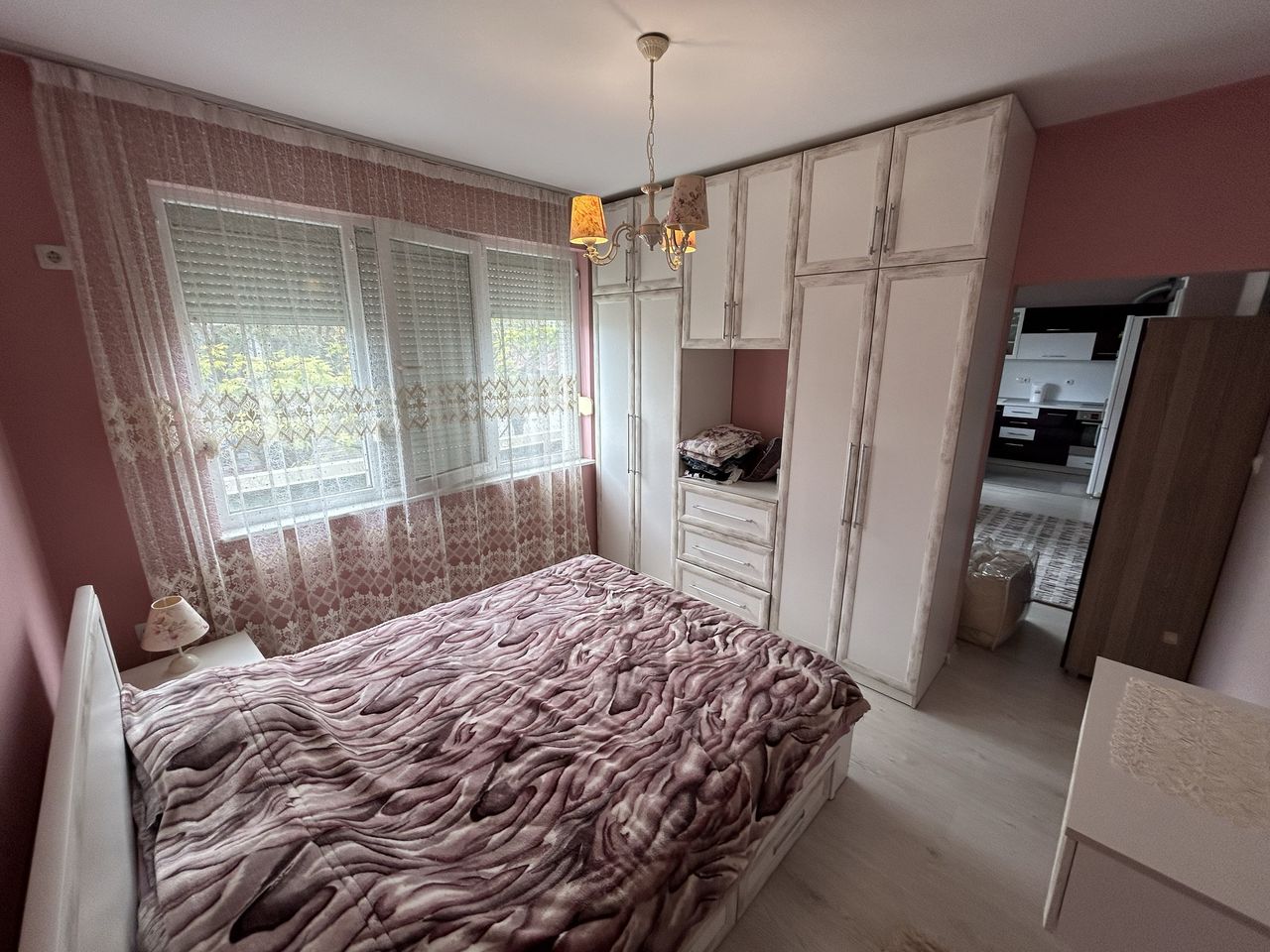 Продава се Тристаен апартамент в Нова Загора - 95 кв.м за 1000 €/кв.м - Снимка #4