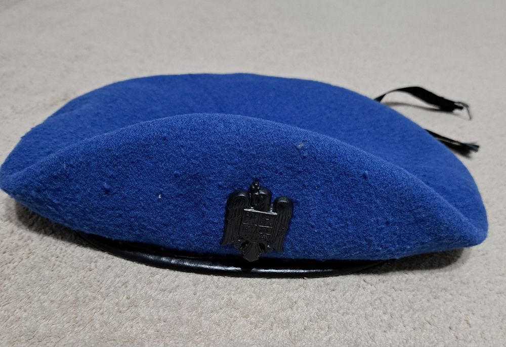 Bereta militară 2 bucăți