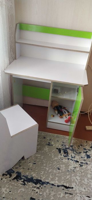 Детский стол и стул