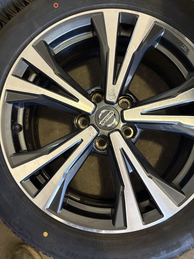 Джанти с гуми за Nissan Qashqai 18