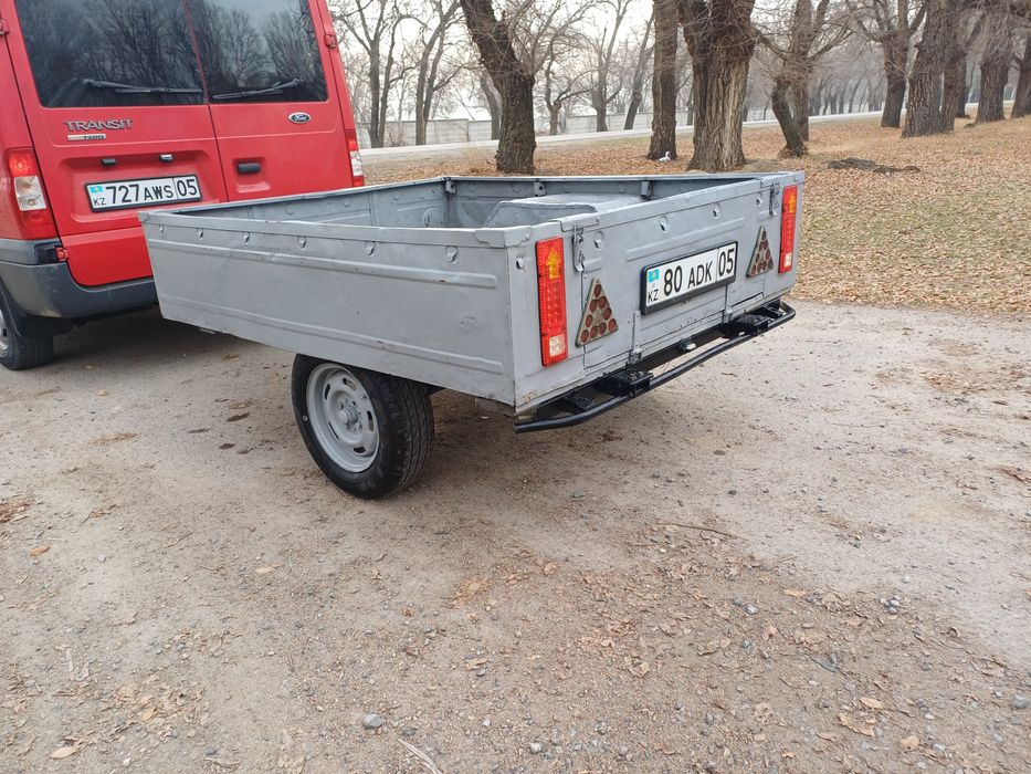 Продам легковой прицеп заводской