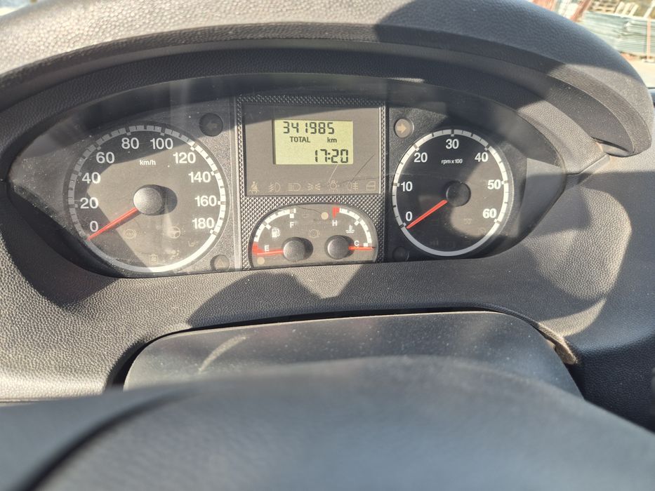 Товарен бус Peugeot boxer 2.2 HDI