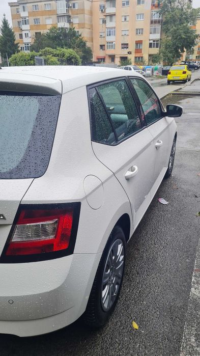 Skoda Fabia automată