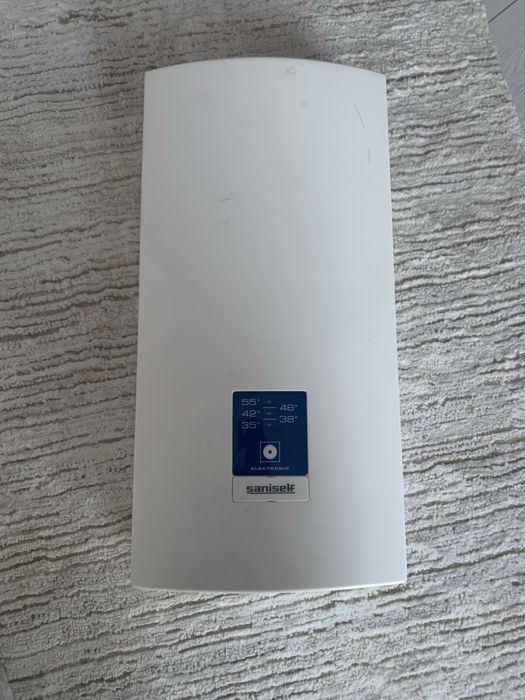 Intant apa calda electric