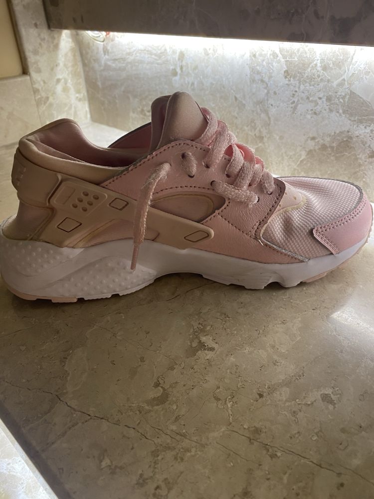 Маратонки Nike