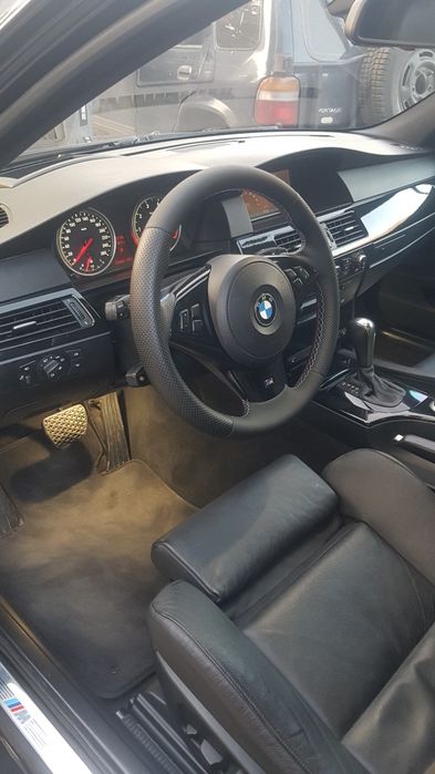 Продавам БМВ 550и Е60