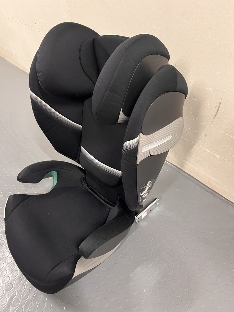 Продавам детско столче Cybex Sulution s2 i-fix