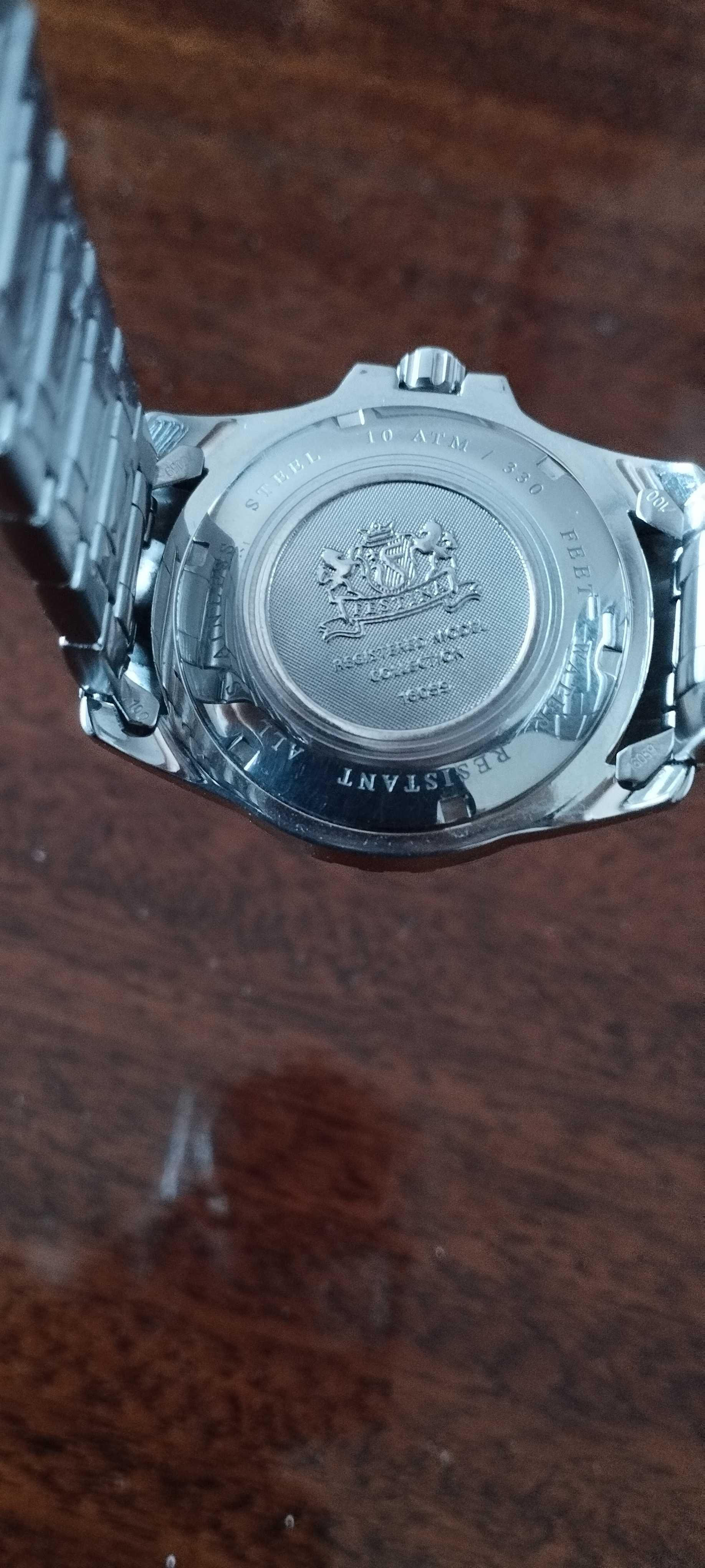 Часовник FESTINA