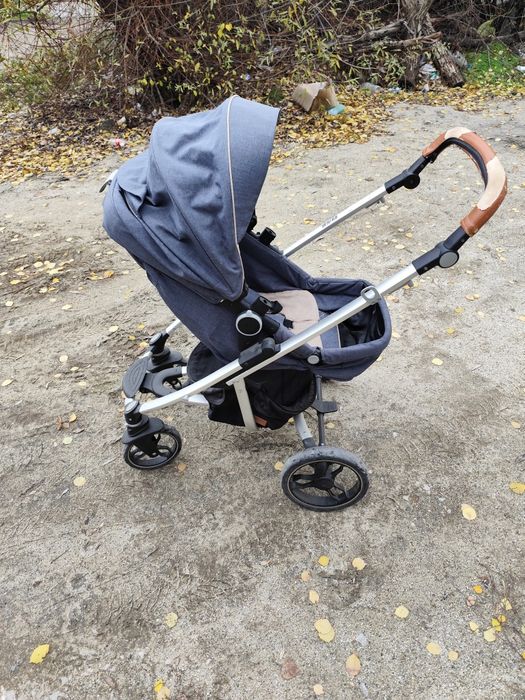 Подарявам детска количка