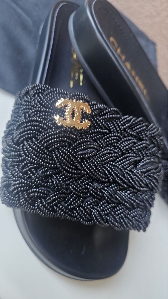 Chanel чехли