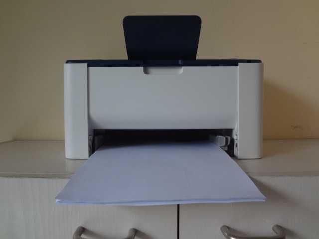 Лазeрен принтер-XEROX PHASER 3020