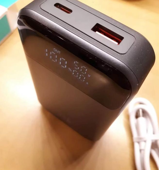 Baterie externă cu încărcare rapidă 33w