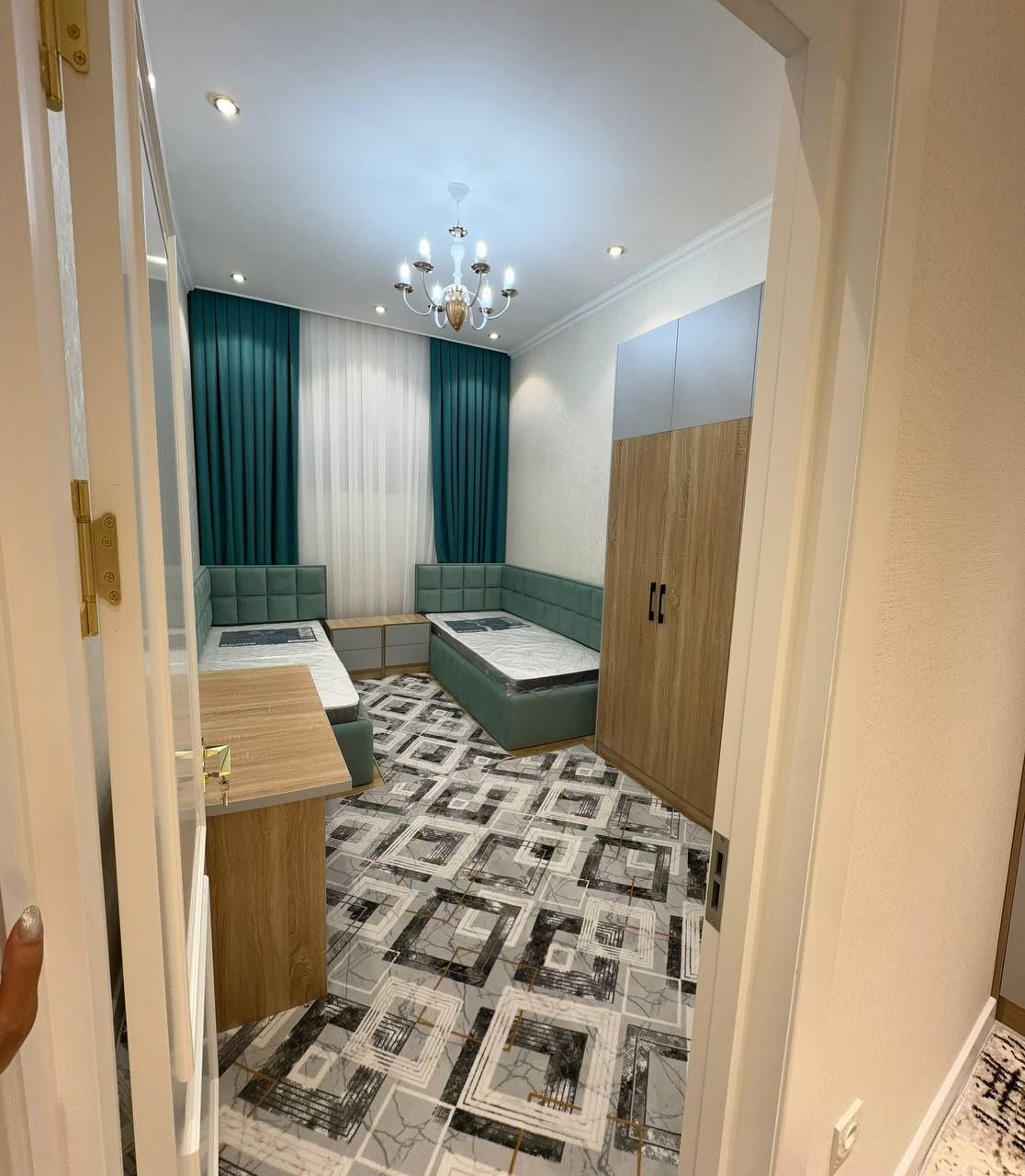 Чилонзор Ц КВ Навостиройка 110м² 3 хона Мирзо улугбек метро срочно Сот