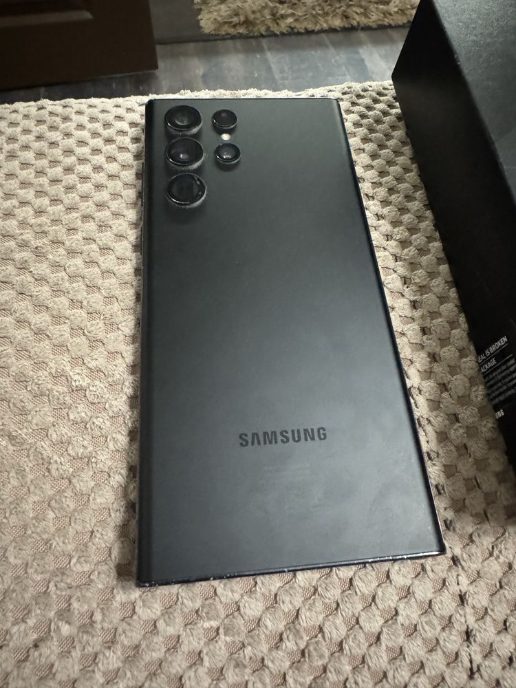 Телефон Samsung galaxy s22 ultra