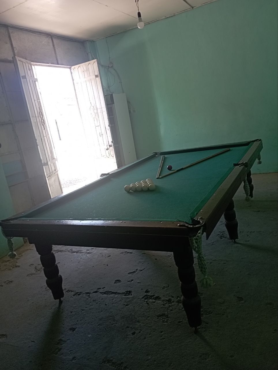 Billiard stol sotiladi