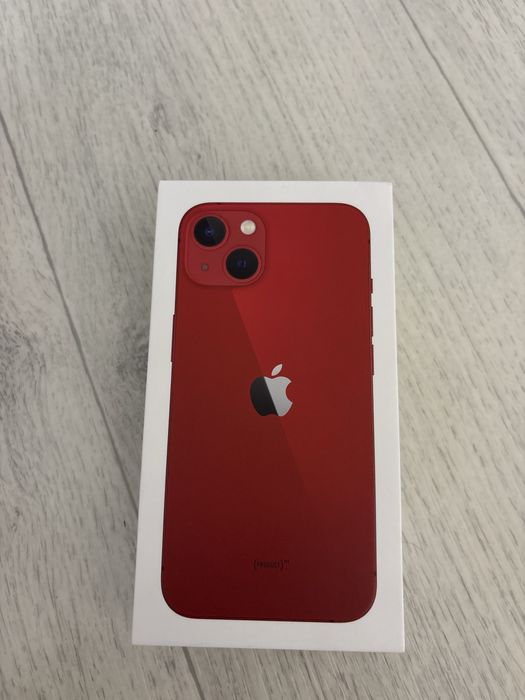 iPhone 13 128GB RED