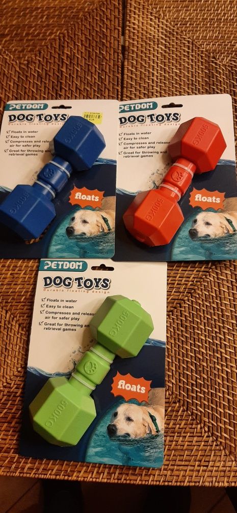 Jucărie pentru câine plutitoare
