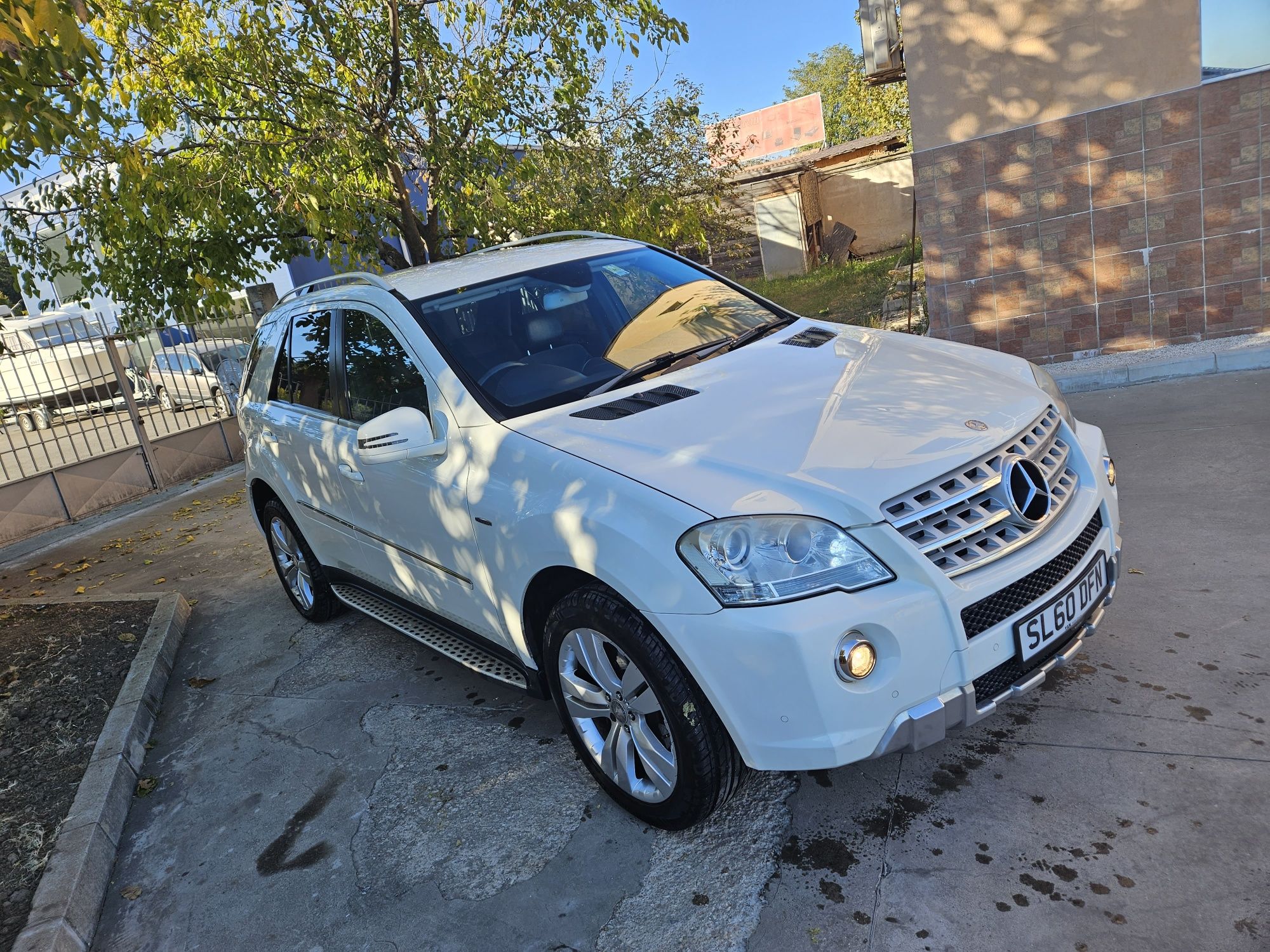 Mercedes ML350 CDI FACE на части