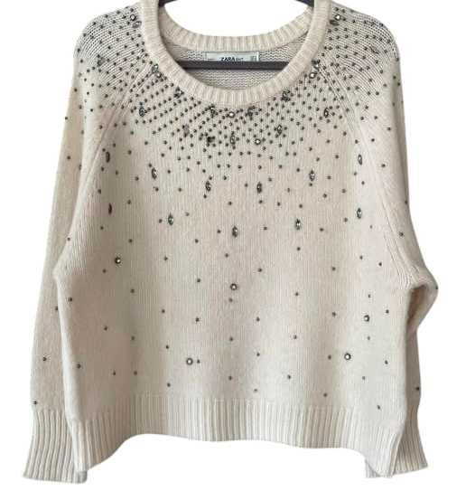 Пуловер ZARA с камъчета и пайети в бял цвят