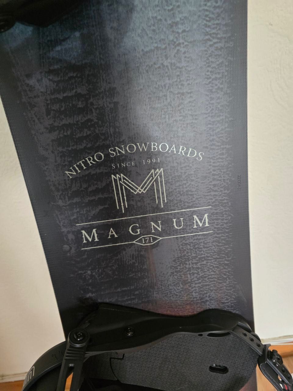 Сноуборд Nitro Magnum 171 (w). Крепления Union Force (L).