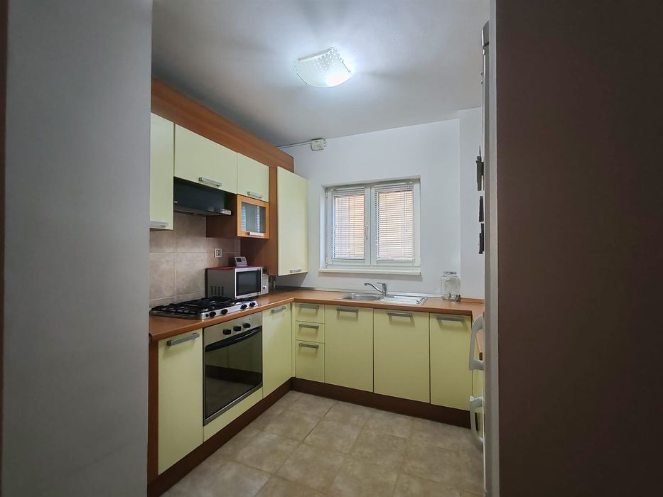 Apartamente de închiriat 68 mp cu parcare privată, cartier subcetate