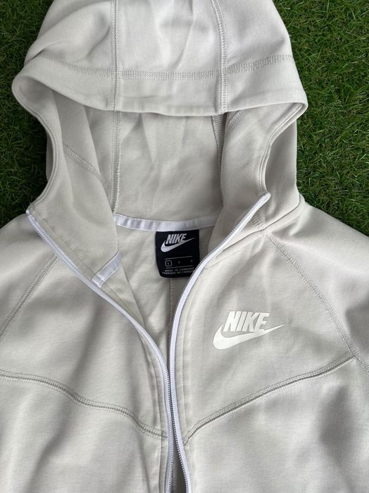 Дамско горнище : Nike Tech Fleece Windrunner L
