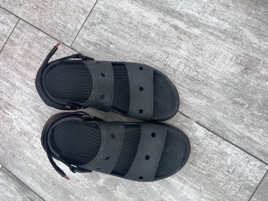 Sandale negre Crocs unisex